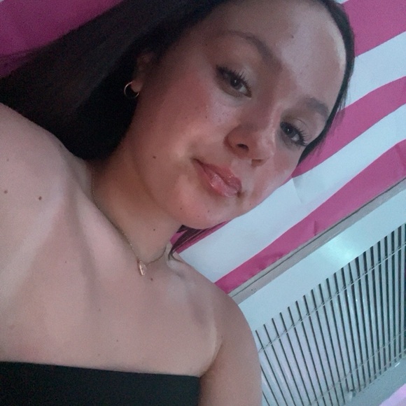 Meet your Posher, Lexi - Picture 8 of 17